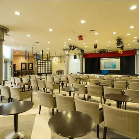 Hd布拉格克里斯托巴尔格兰卡纳里阿酒店 3*